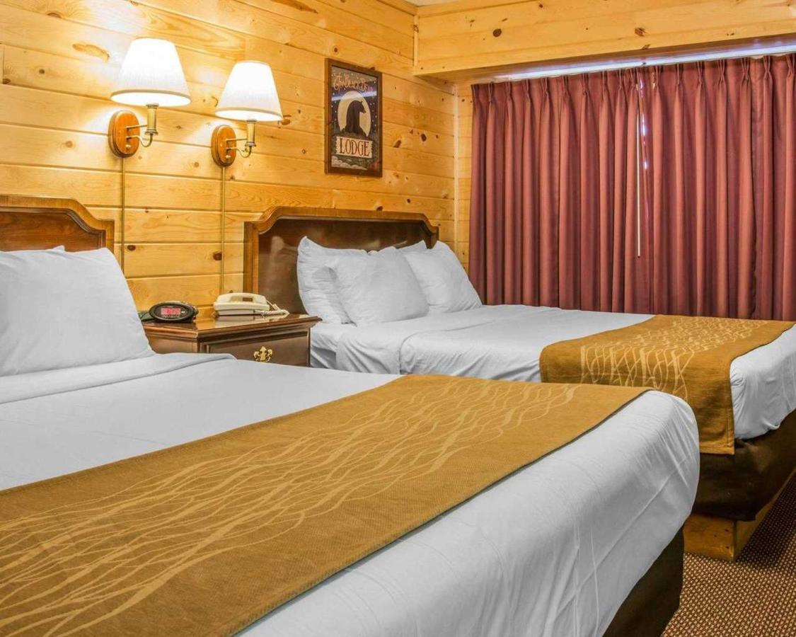Cabins Of Mackinac & Lodge Mackinaw City Extérieur photo