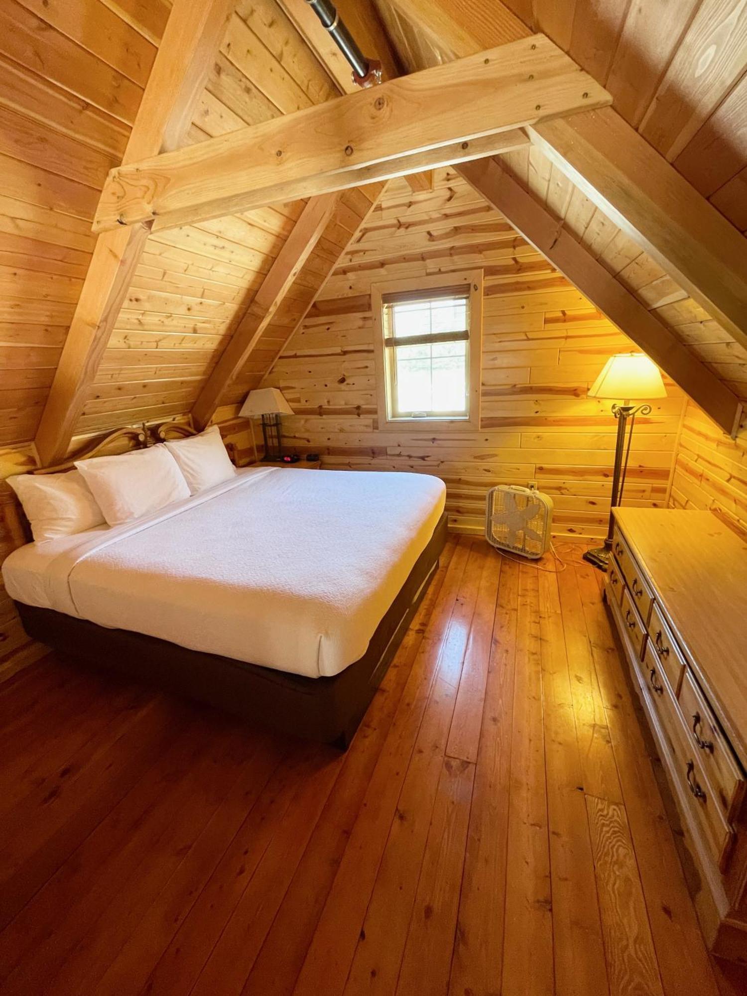 Cabins Of Mackinac & Lodge Mackinaw City Extérieur photo